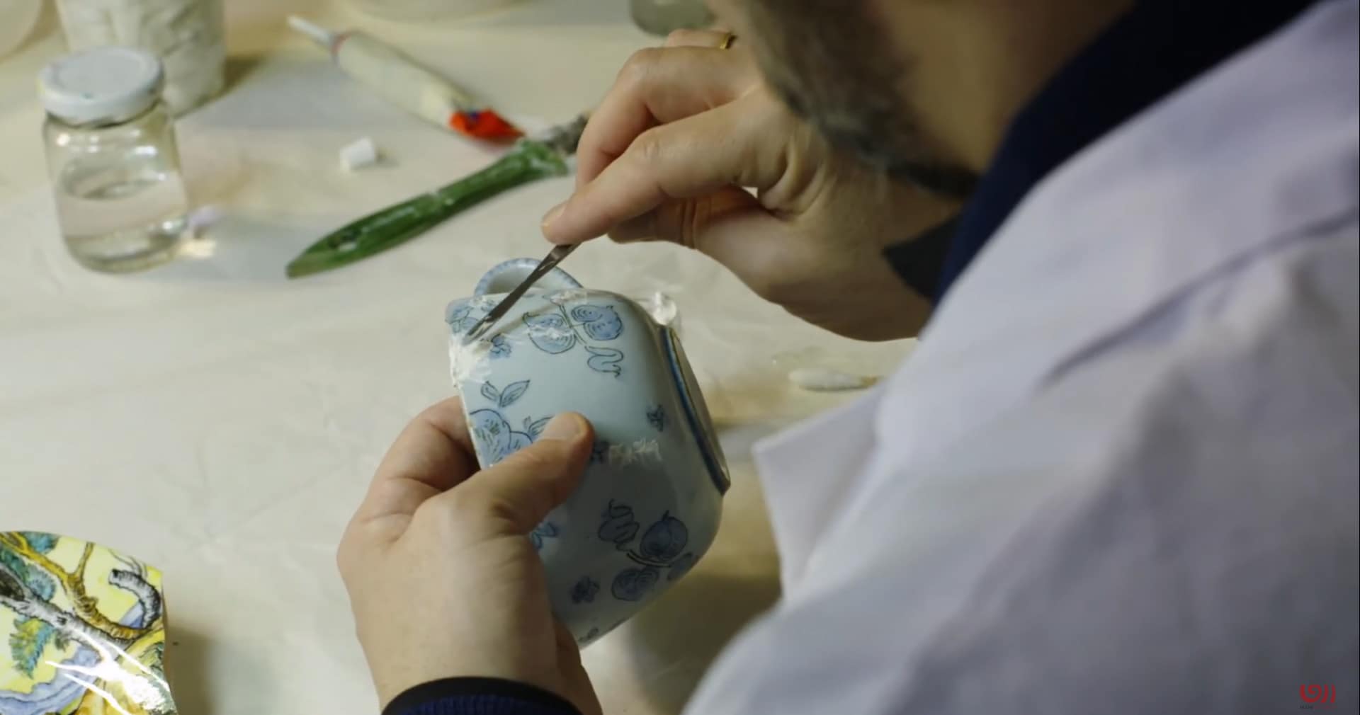 Il Restauro della Ceramica e del Vetro